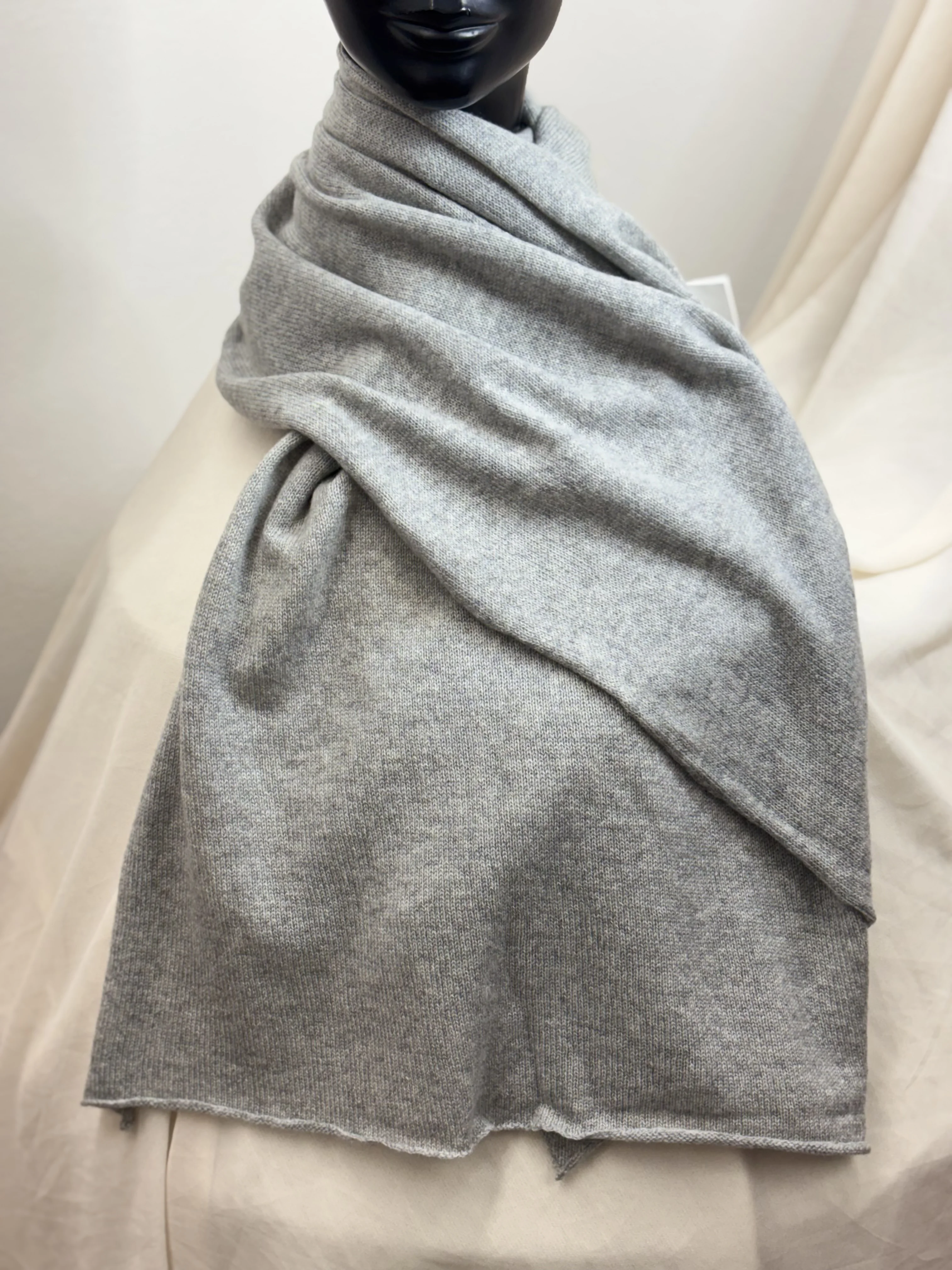 Immagine di Pashmina modello Trame 100% Cashmere - Grigio perla